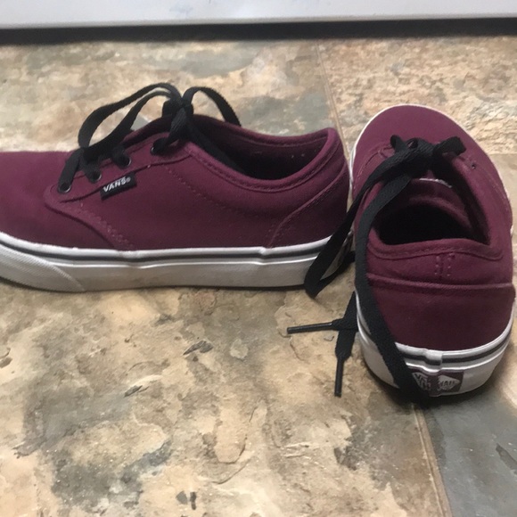 Vans - Picture 1 of 1